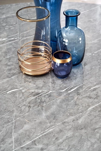 Jídelní kulatý stůl Misto 140 cm šedý mramor moderní na černých nohách Intesi