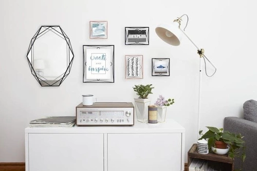 Černý kovový fotorámeček 20x25 Prisma Umbra moderní na postavení nebo zavěšení