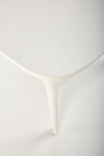 Bílá moderní židle Maud Intesi z plastu do jídelny a na zahradu, snadno stohovatelná