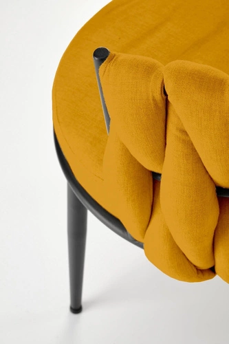 Čalouněná jídelní židle Wendy v hořčicové barvě, moderní, na černých nohách, do jídelny a obýváku Intesi