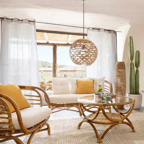 Ratanové křeslo Farah boho bílé s područkami do obýváku snadno čistitelné Atmosphera