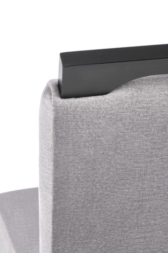 Čalouněná sametová židle Alabama šedá do jídelny a obýváku s dřevěnými nohami Intesi