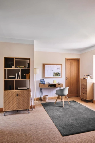 Industriální konzole Naomi se zásuvkami a policí do předsíně nebo ložnice, čelní deska vzor rybí kost