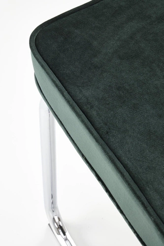 Čalouněná sametová židle Nelson Intesi zelená glamour na lyžinách do jídelny a obýváku