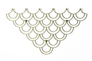 Zlatý nástěnný věšák Husk M Polyhedra moderní kovový do předsíně 56 cm