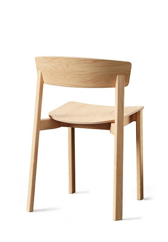 Dřevěná jídelní židle Nord Fameg z dubu, minimalistická a snadno udržovatelná