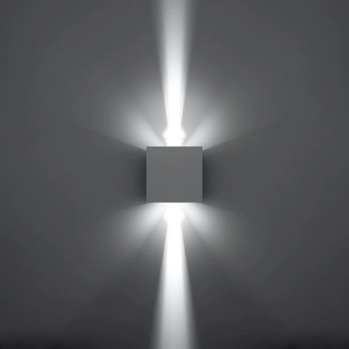 Nástěnné LED svítidlo Luca bílé moderní hliníkové do obýváku, ložnice a na terasu IP54