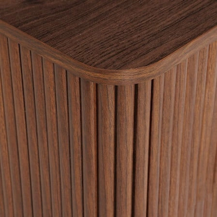 Dřevěný TV stolek Wany 140 cm japandi ořech, frézovaný, stojící do obýváku Atmosphera