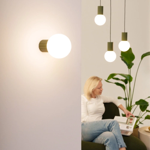 Nástěnná lampa HALO olivově zelená moderní IP44 do koupelny a obýváku hliník sklo