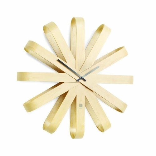 Nástěnné hodiny boho Umbra Ribon zlaté 51 cm moderní hodiny do obýváku nebo ložnice