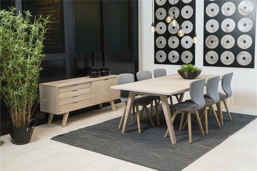 Komoda A-line bělený dub skandinávská se zásuvkami 160 cm na nožkách do obýváku Actona