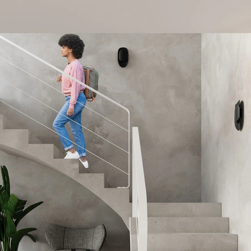 Nástěnné svítidlo Tear černé moderní kovové do obýváku, ložnice nebo nad zrcadlo