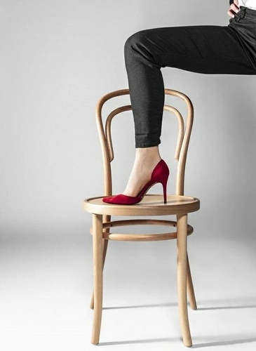 Čalouněná jídelní židle Fameg 14 dřevěná na míru moderní do jídelny a kuchyně