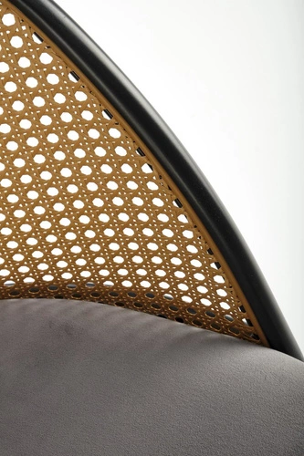 Jídelní židle Seraphine šedá čalouněná sametová s ratanovým opěradlem Intesi moderní