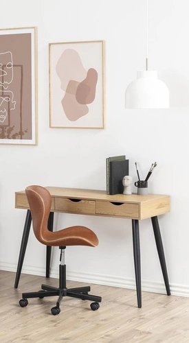 Ergonomická kancelářská židle Batilda Actona kožená otočná k psacímu stolu hnědá moderní