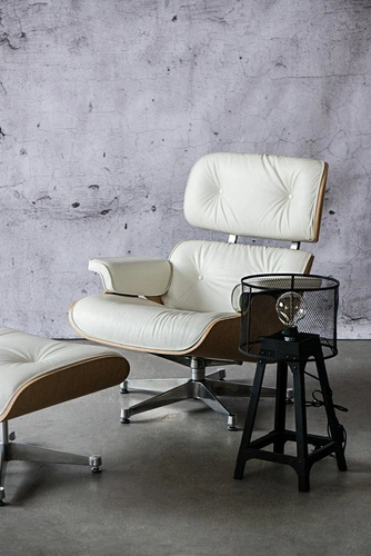 Otočná křesla Vip D2.DESIGN do obýváku bílá pravá kůže moderní glamour