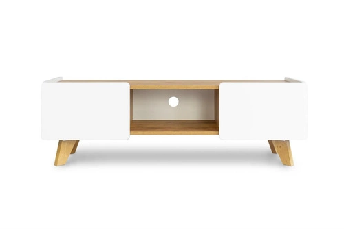 Bílá TV komoda s dubovými nohami Lett 135 cm skandinávská se zásuvkami do obýváku SKANDICA