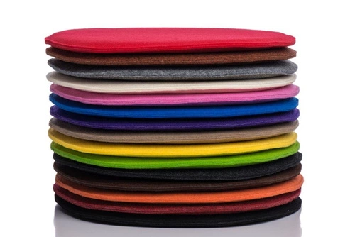 Filcový polštář na židli Royal žlutý Intesi do jídelny a obývacího pokoje 42x44 cm