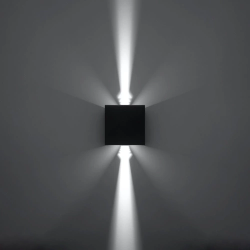 Nástěnné LED svítidlo Luca černé moderní hliníkové IP54 do obýváku i na ven