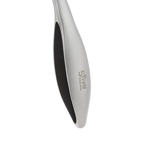 Oškrabávač z nerezové oceli s gumovou rukojetí.