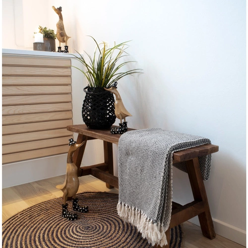 Dřevěná lavice do předsíně Barcelona Intesi ze světlého teakového dřeva ve skandinávském stylu