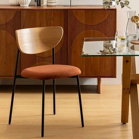 Čalouněná jídelní židle Jaisa skandinávská s opěrkou terakota Atmosphera