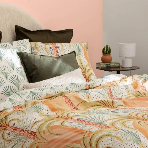 Noční lampička Bona bílá bouclé do ložnice moderní boho