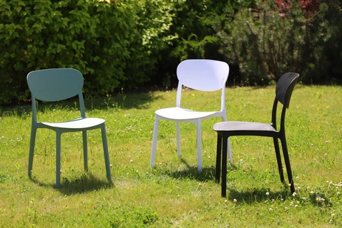 Bílá jídelní a zahradní židle z polypropylenu, snadno čistitelná, stohovatelná 5five