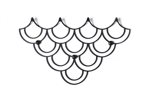 Kovový nástěnný věšák Husk S černý moderní do předsíně a šatny POLYHEDRA