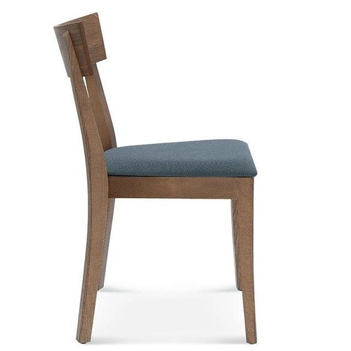 Dřevěná jídelní židle Fameg Chili čalouněná moderní design na míru