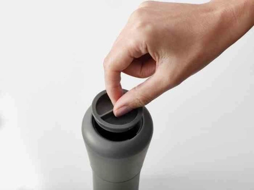 Mlýnky na sůl a pepř Joseph Joseph M