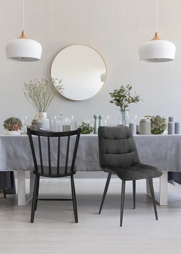 Čalouněná sametová židle PLAID černá do jídelny a obýváku na kovových nohách Intesi