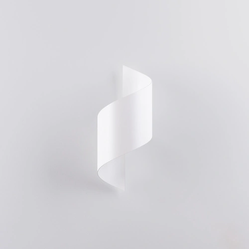 Moderní bílá nástěnná lampa TALASSA SOLLUX LIGHTING do obýváku a ložnice kovová 31 cm