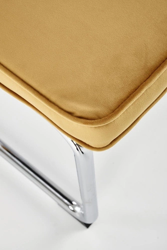 Čalouněná židle Nelson Intesi sametová hořčicová na lyžinách do jídelny moderní