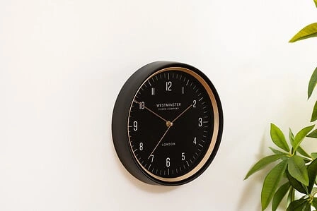Nástěnné hodiny Sven černé 29 cm moderní tiché do obývacího pokoje