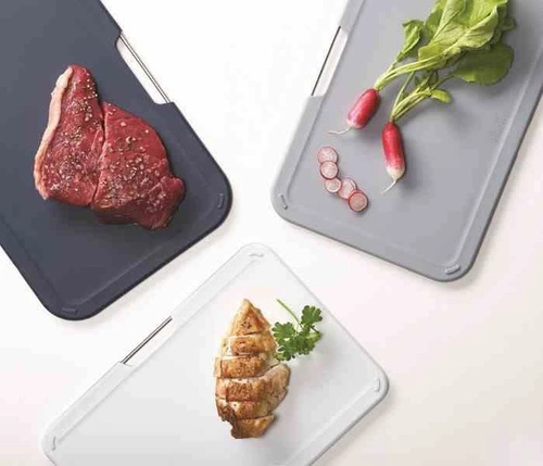 Sada 3 šedých plastových krájecích prkének Joseph Joseph Nest do kuchyně