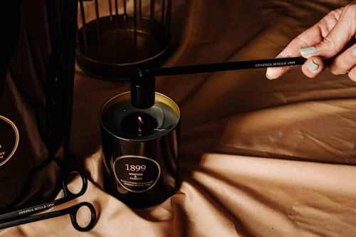 Sojová vonná svíčka Cereria Molla Boutique máta bazalka černá ve skle 230g