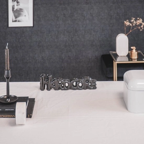 Dekorační figurka Hardcore balonová černá moderní do obýváku HV decor 33,4 cm