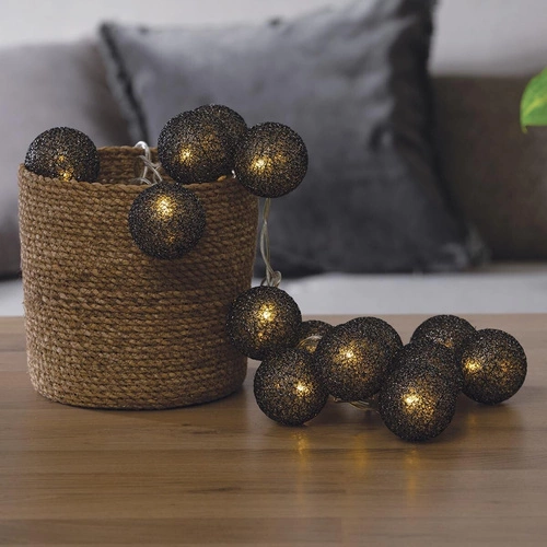 LED světelný řetěz cotton balls Atmosphera černý na baterie 435 cm do ložnice