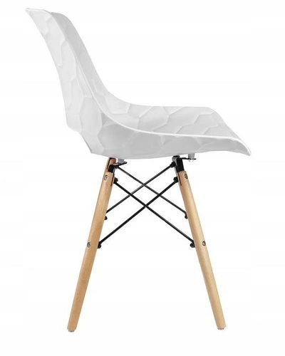 Sada 2 bílých skandinávských jídelních židlí s dřevěnými nohami Tortuga