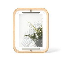 Dřevěný otočný fotorámeček 13x18 na stůl Bellwood Umbra skandinávský styl