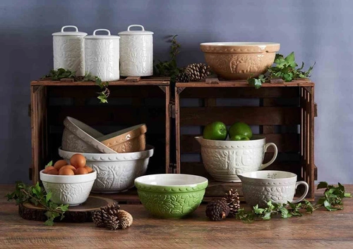 MC - Miska na pudink, V lese