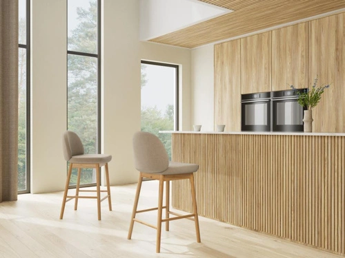 Barová židle Sophia béžová čalouněná 65 cm do kuchyně na dubových nohách