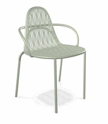 Kovová jídelní židle Malvasia Arm světle zelená moderní s područkami na terasu