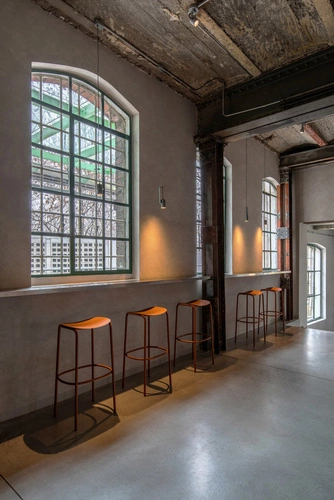 Kovová barová židle Trick 75 cm modrá moderní do kuchyně a na ostrůvek SCAB Design