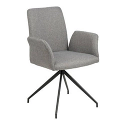 Čalouněná jídelní židle Naya Actona moderní šedá s područkami na černých nohách