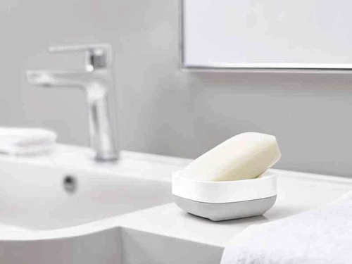 Šedá kompaktní mýdlenka s ventilací do koupelny Slim Joseph Joseph